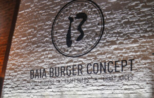 Baia Burger Concept Location: Shenzhen, China Lighting Design: Easty Shan/Acolyte Asia Applications: Wall Grazing, Under Cabinet Products: 5.5 RGB Amber 4-in-1 RibbonLyte