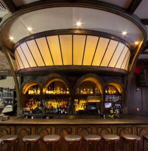 Arlington Club Location: New York, NY Lighting Design: ICRAVE Applications: Backlighting, Bar Lighting Products: Variable White Amber RibbonLyte